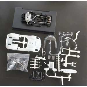 Thunderslot CA004KS/W McLaren Elva CAN-AM White kit